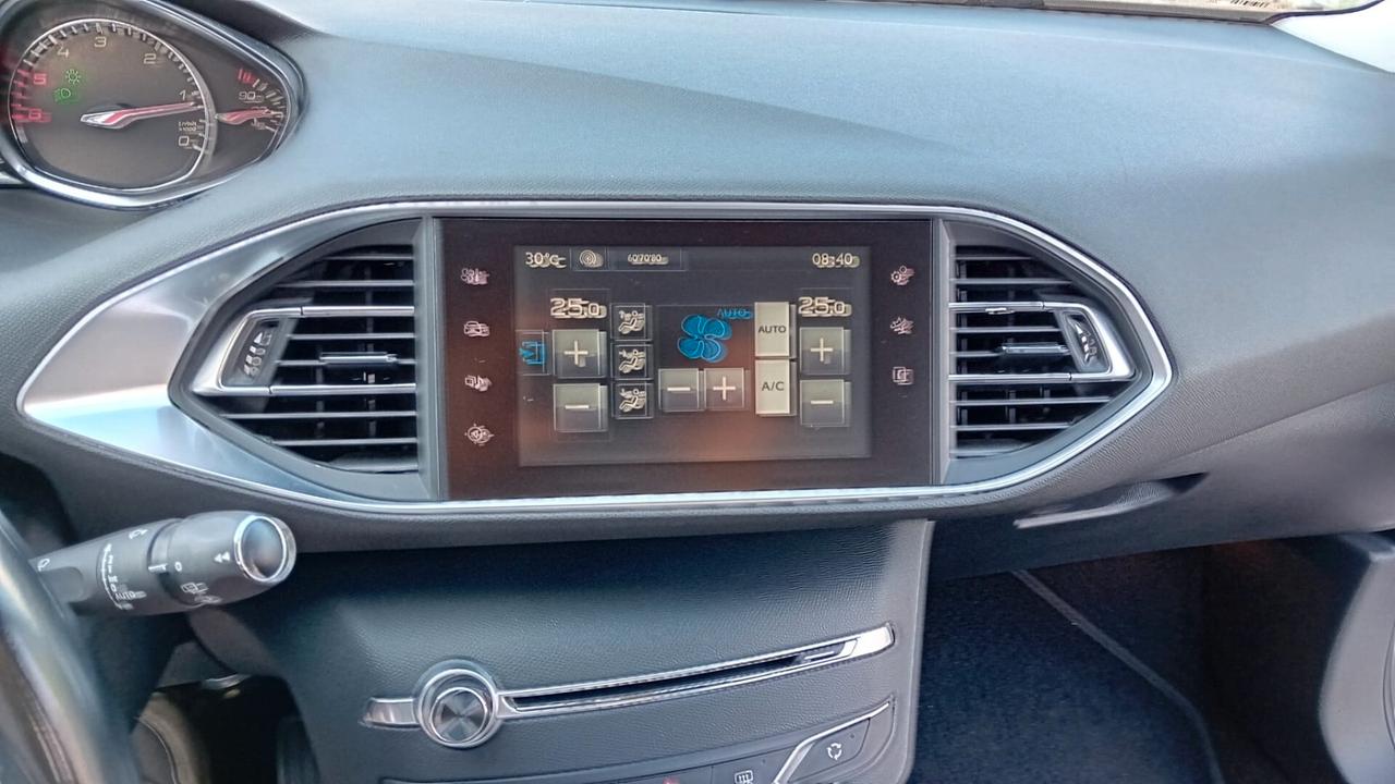 Peugeot 308 BlueHDi 120 S&S EAT6 SW Allure