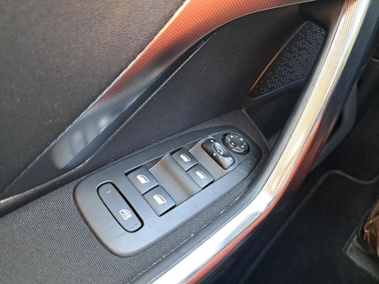 Peugeot 2008 1.6 e-HDi 92 CV Stop&Start Allure