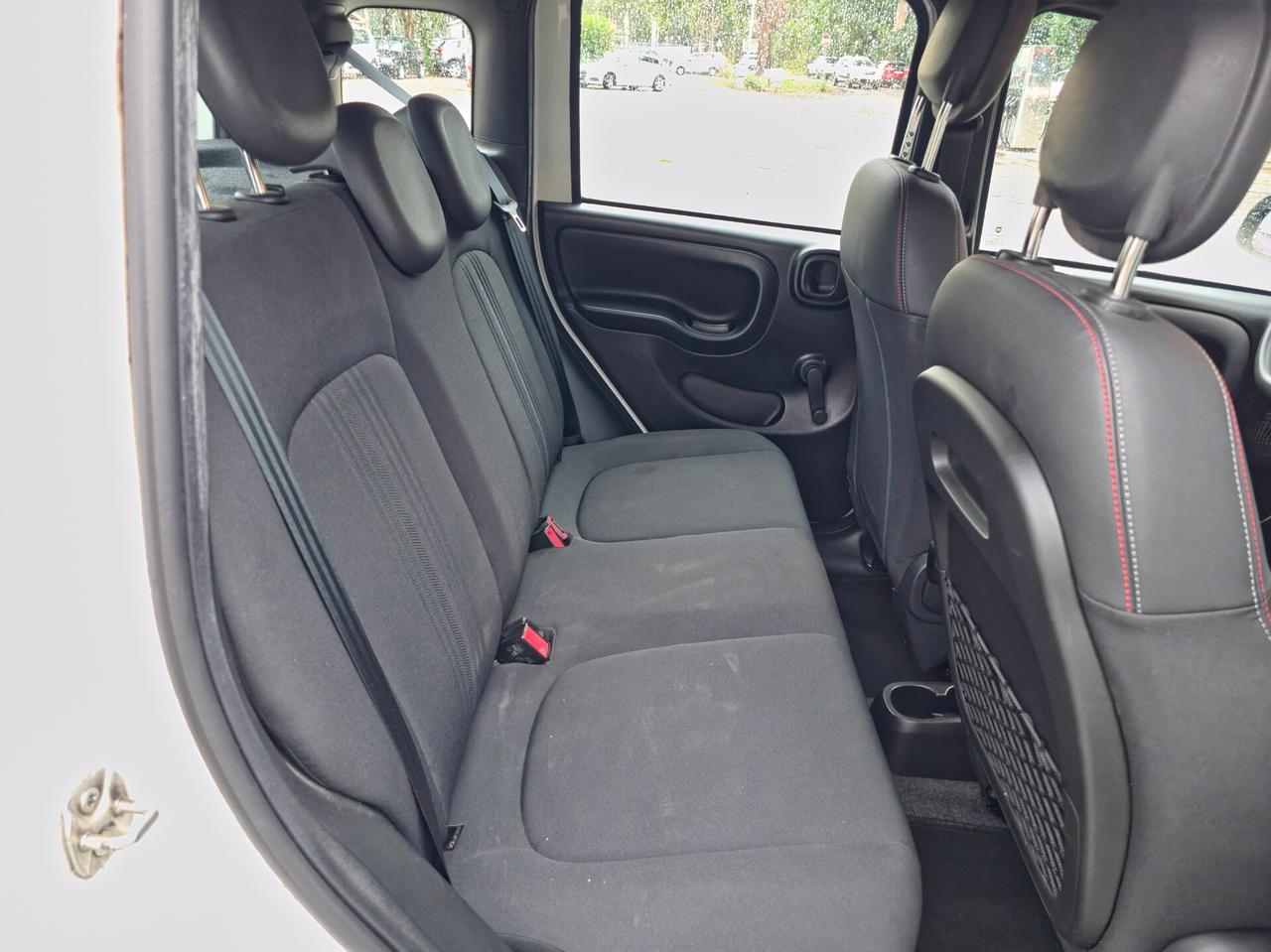 Fiat Panda 1.0 FireFly S&S Hybrid Red CV-69 E6 Manuale NEO 2022