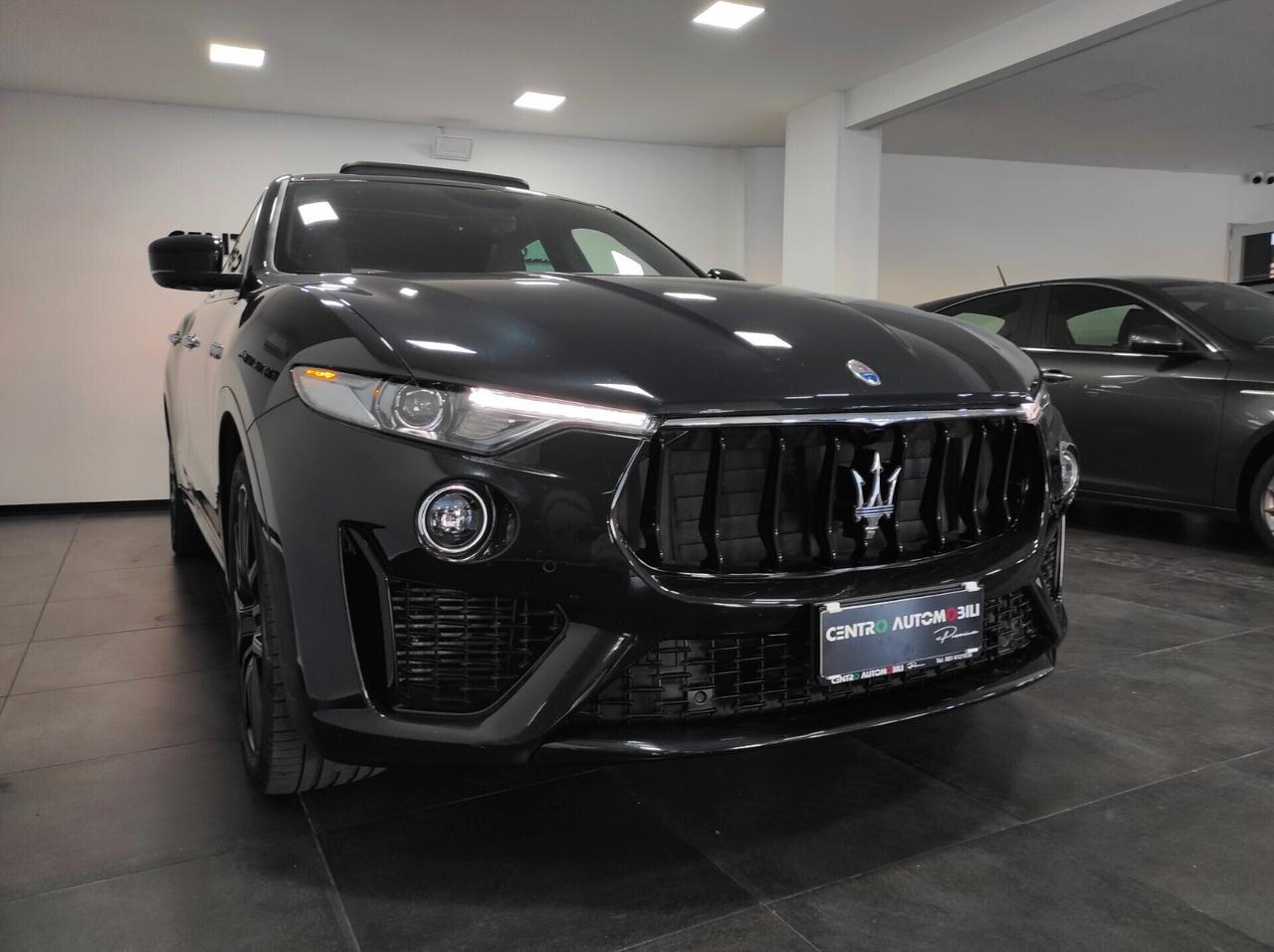 Maserati Levante V6 Diesel 275 CV AWD Gransport Tetto