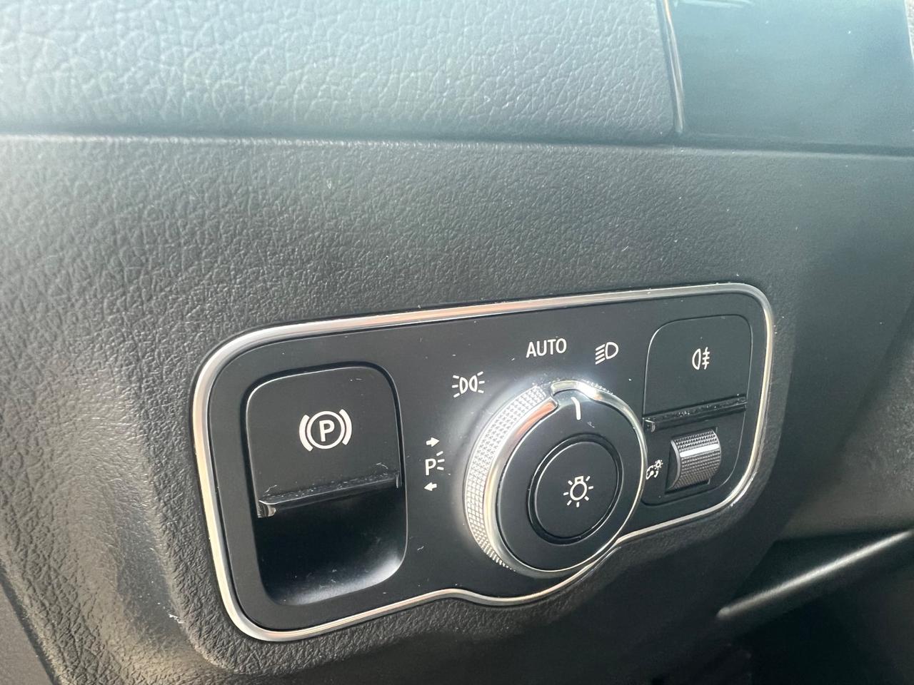 Mercedes-benz B 180 d Automatic Premium