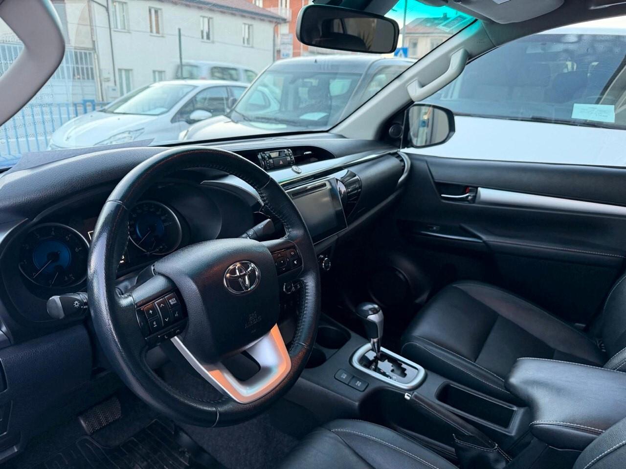 Toyota Hilux 2.4 D-4D 4WD 4 porte Double Cab Comfort