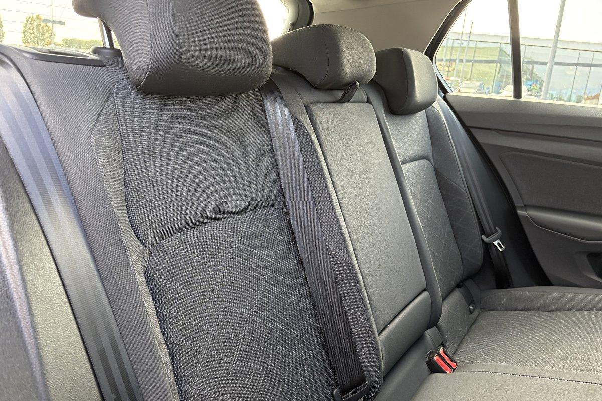 VOLKSWAGEN Golf 1.0 eTSI EVO DSG Life