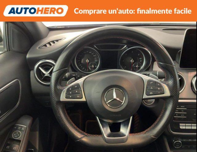 MERCEDES-BENZ GLA 180 d Automatic Premium