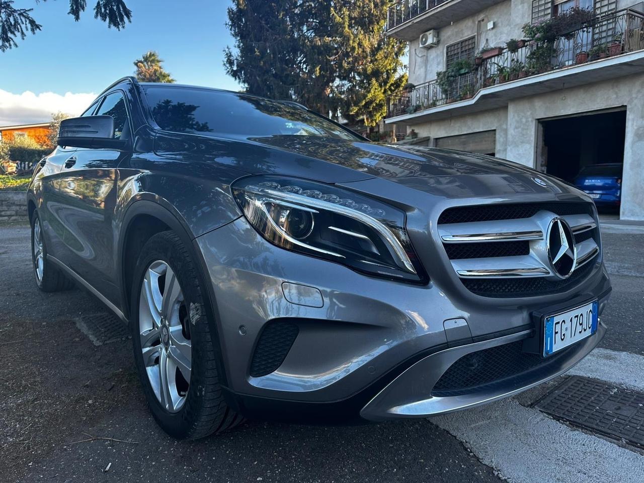 Mercedes-benz GLA 200 d Premium