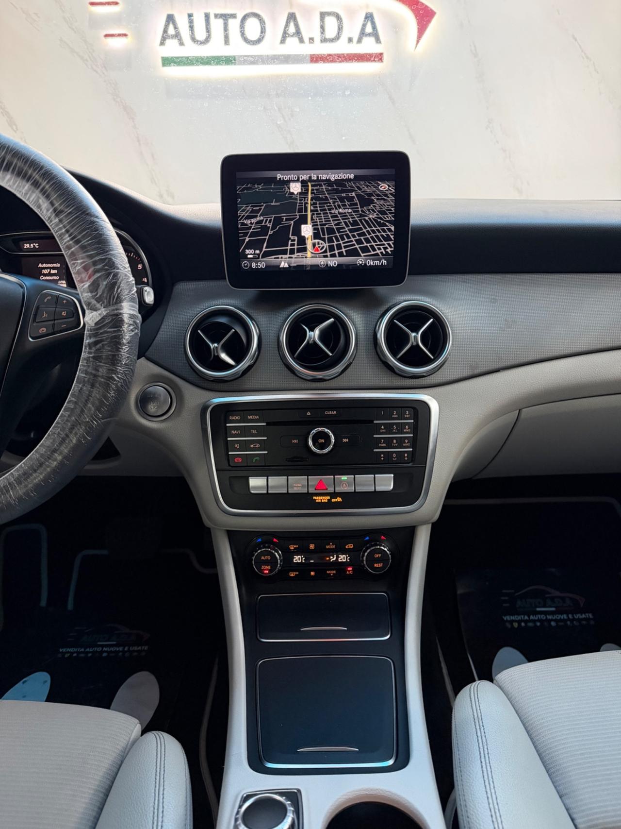 Mercedes-benz GLA 200 d Automatic Premium