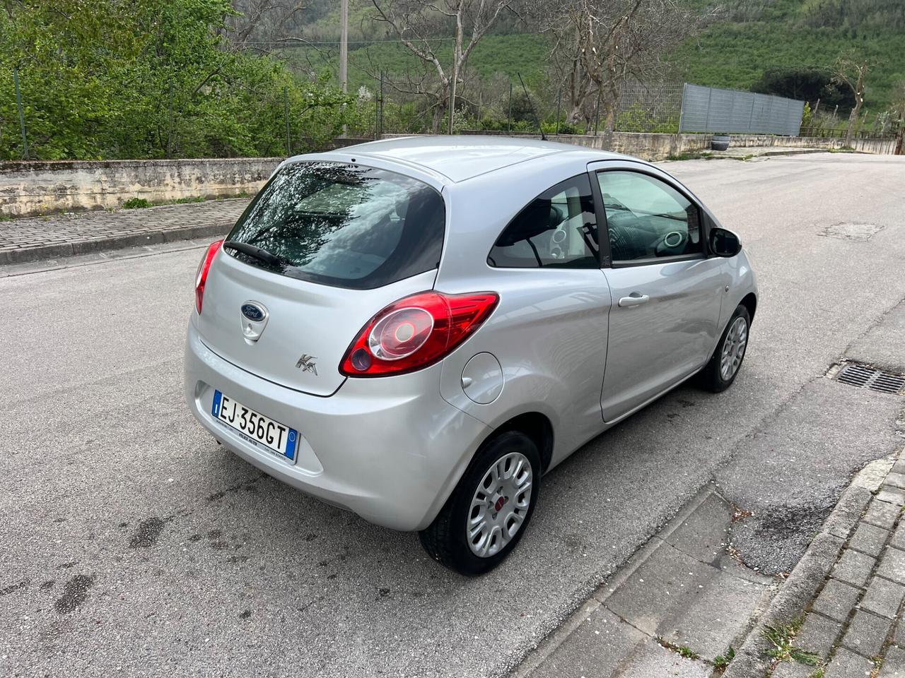 Ford Ka 1.2 benzina Titanium 2011