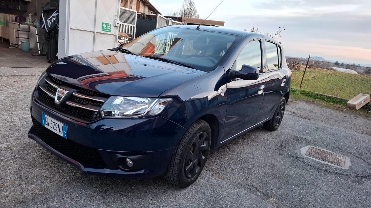 DACIA SANDERO 1.2 GPL 75CV CON 140311 KM € 4500