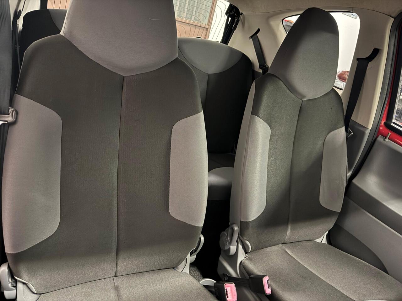 Peugeot 107 1.0 68CV 3p. Desir - Adatta a neo patentati - Frizione nuova