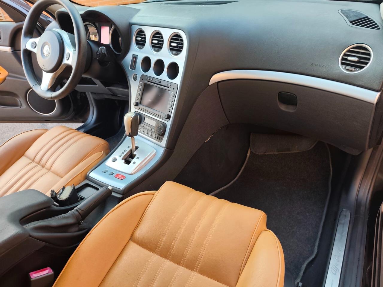 Alfa Romeo 159 1.9 JTDm 16V Exclusive Q-Tronic