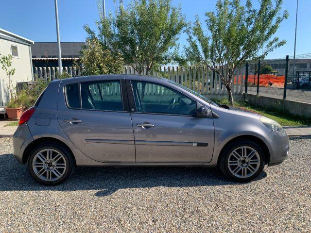 RENAULT Clio 1.2 16V 5 porte Luxe
