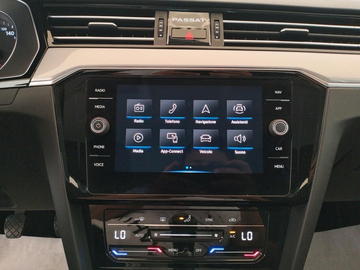Volkswagen Passat Variant 2.0 tdi Business 150cv - IVA ESPOSTA