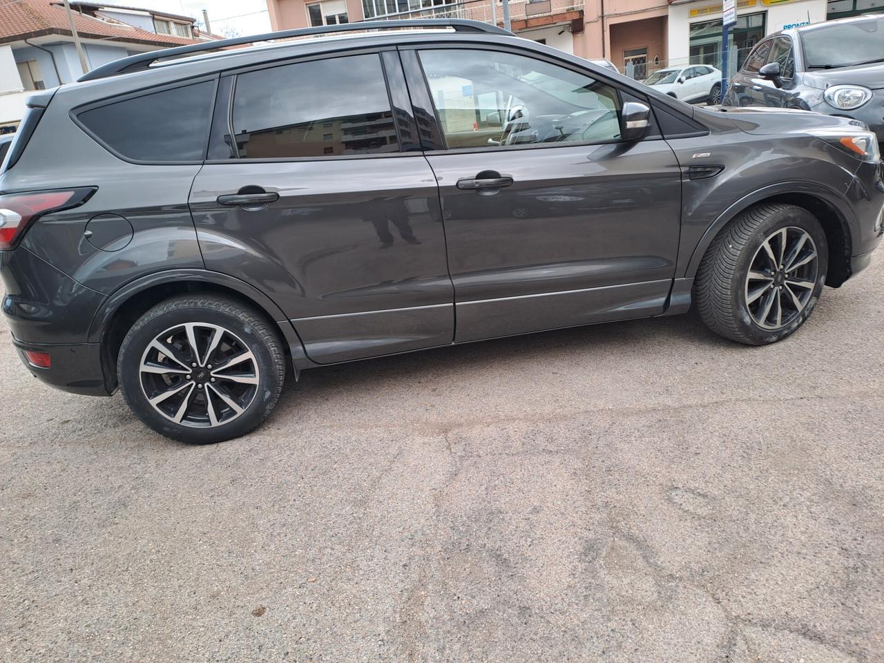 Ford Kuga 1.5 TDCI 120 CV S&S 2WD Titanium