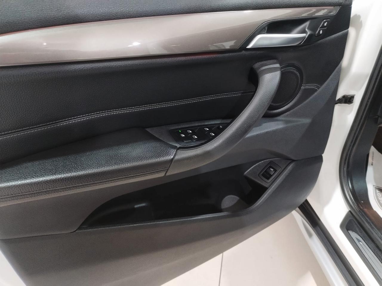 Bmw X1 sDrive18d xLine