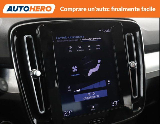 VOLVO XC40 D3 AWD Geartronic Momentum Pro