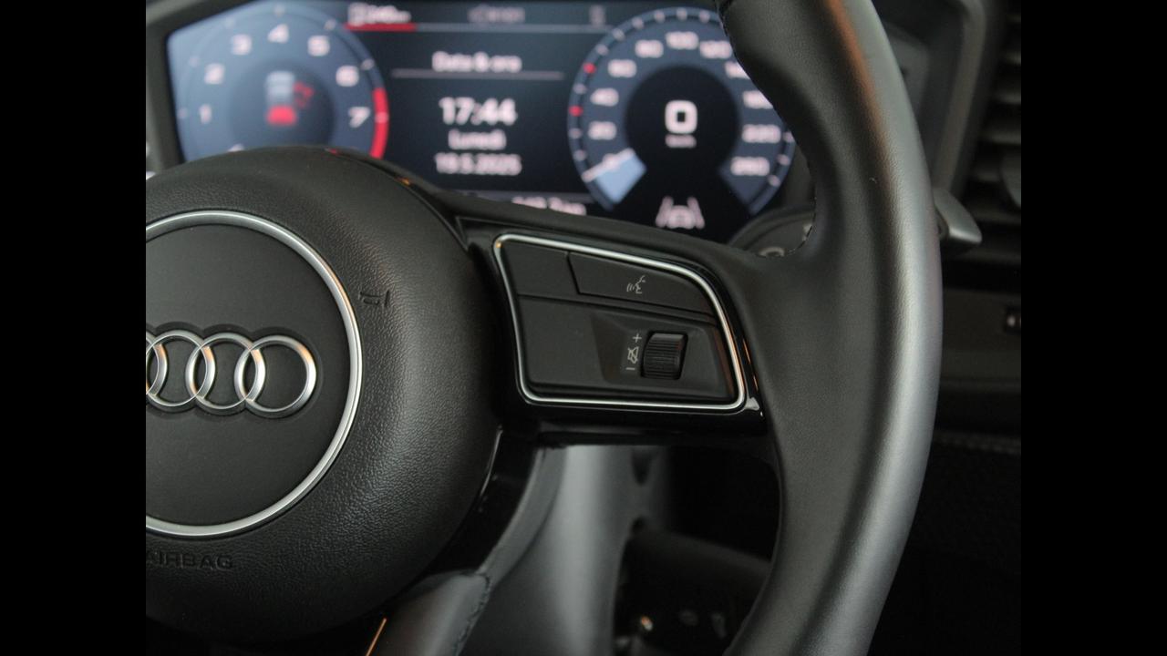 AUDI A1 II 2019 Sportback - A1 Sportback 25 1.0 tfsi