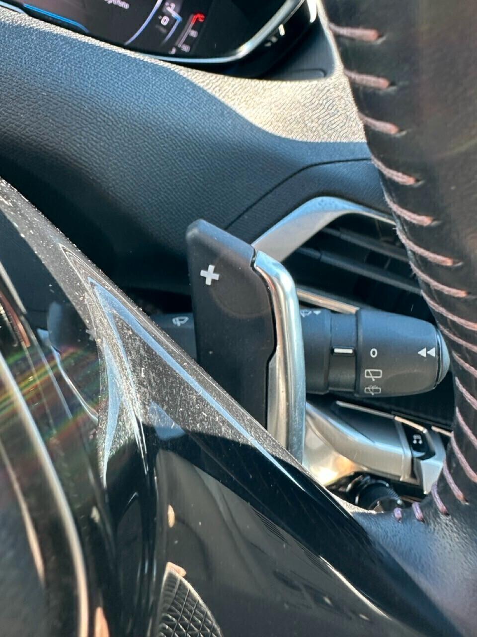 Peugeot 3008 BlueHDi 130 S&S EAT8 Active Business