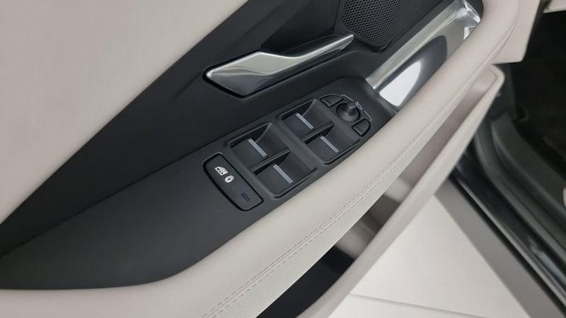 Jaguar E-Pace E-Pace 2.0D I4 163 CV AWD Auto SE N1 Autocarro