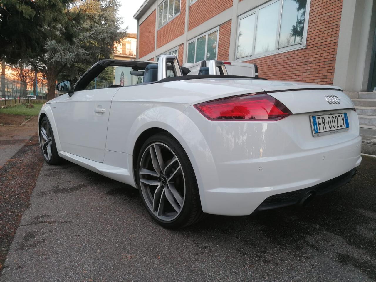 Audi TT Roadster 1.8 TFSI S tronic Design