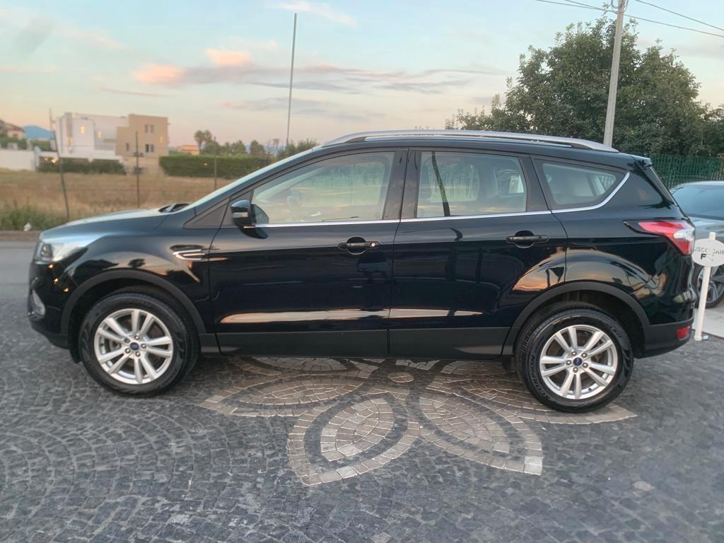 Ford Kuga 1.5 TDCI 120 CV S&S 2WD Titanium