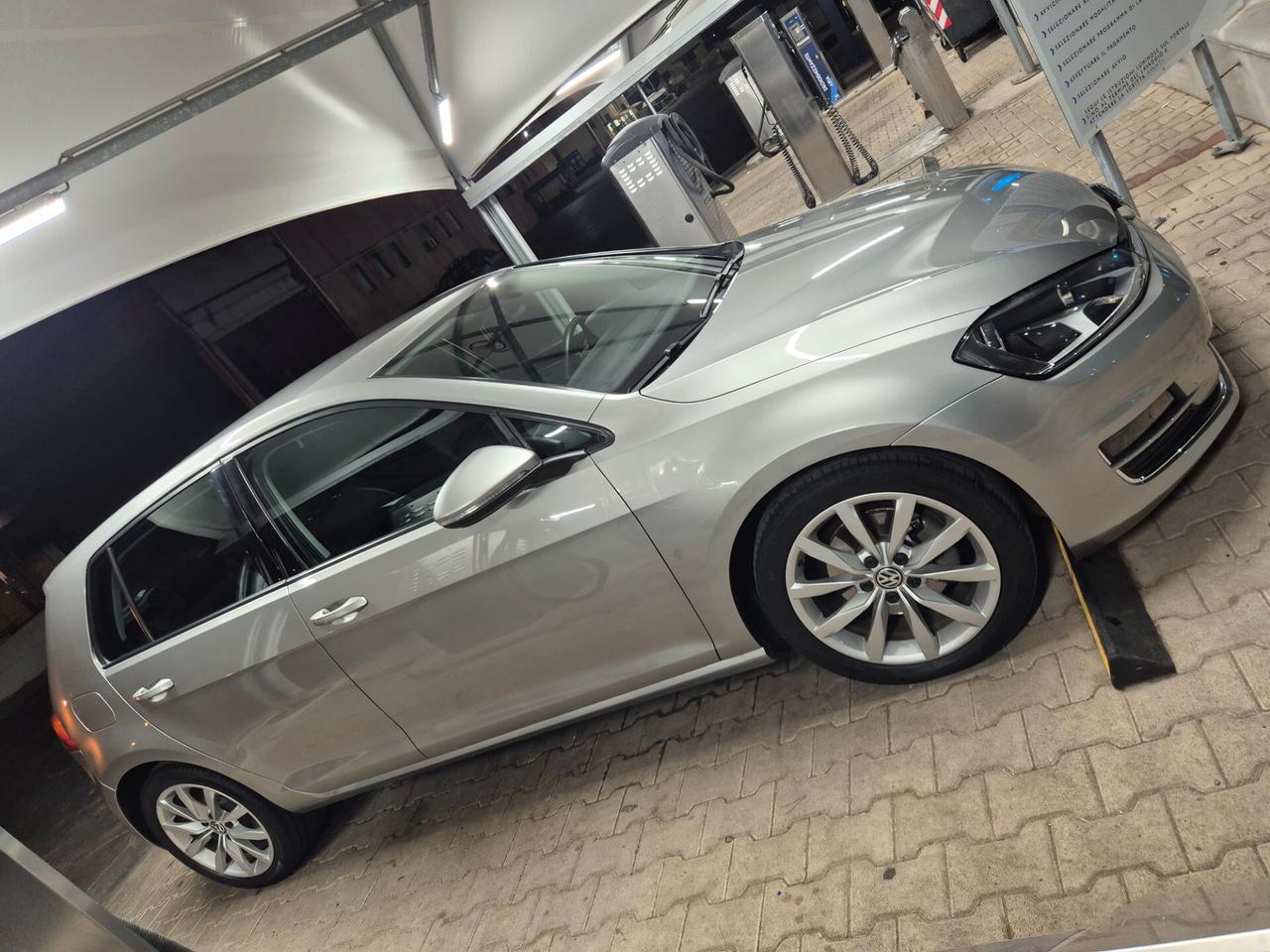 Volkswagen Golf 1.6 TDI 5p. Highline BlueMotion Technology