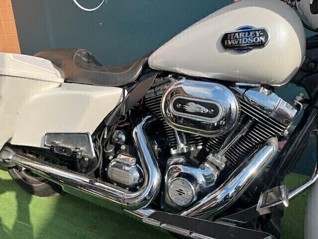 Harley-davidson FLHTCU Ultra Classic Electra Glide Abs