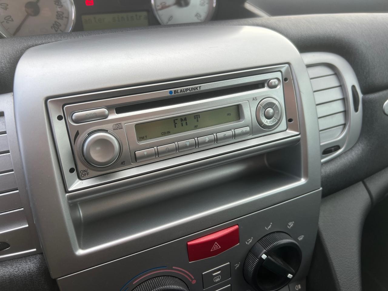 Lancia Ypsilon 1.2 69CV Unyca-2011"IMPECCABILE"