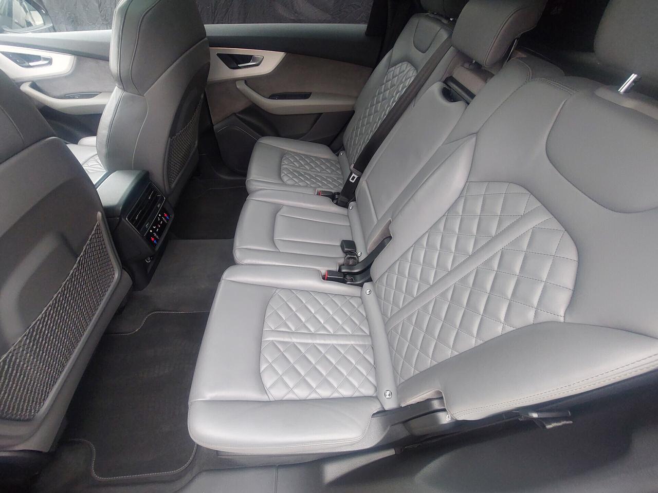 Audi Q7 50 TDI quattro tiptronic Sport Plus