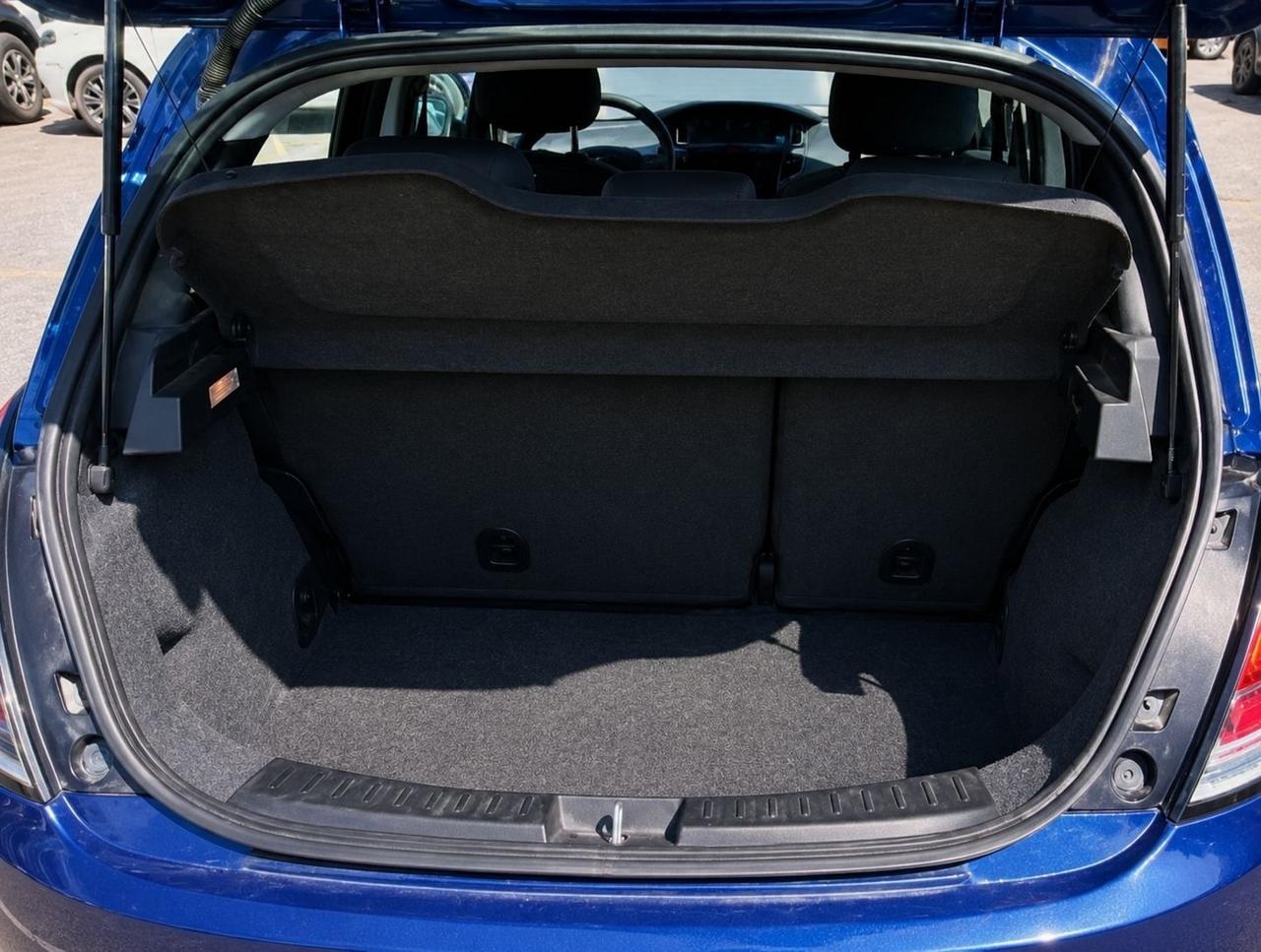 Lancia Ypsilon 1.0 FireFly 5 porte Hybrid 2022
