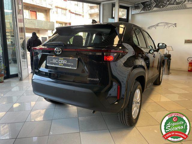 TOYOTA Yaris Cross 1.5 Hybrid E-CVT Business