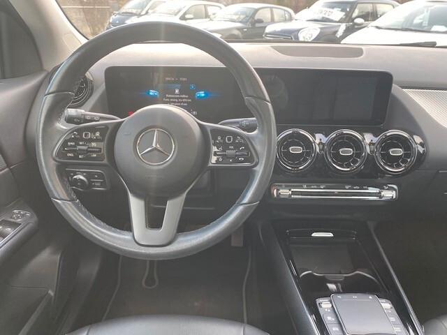 MERCEDES BENZ GLA 200 D AUTOMATIC BUSINESS EXTRA - 12 MESI GARANZIA - IVA ESPOSTA