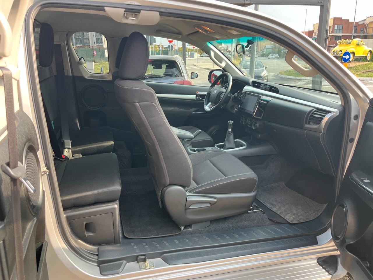 Toyota Hilux 2.4 D4D 4WD 2+2p cassone lungo - 35.000km
