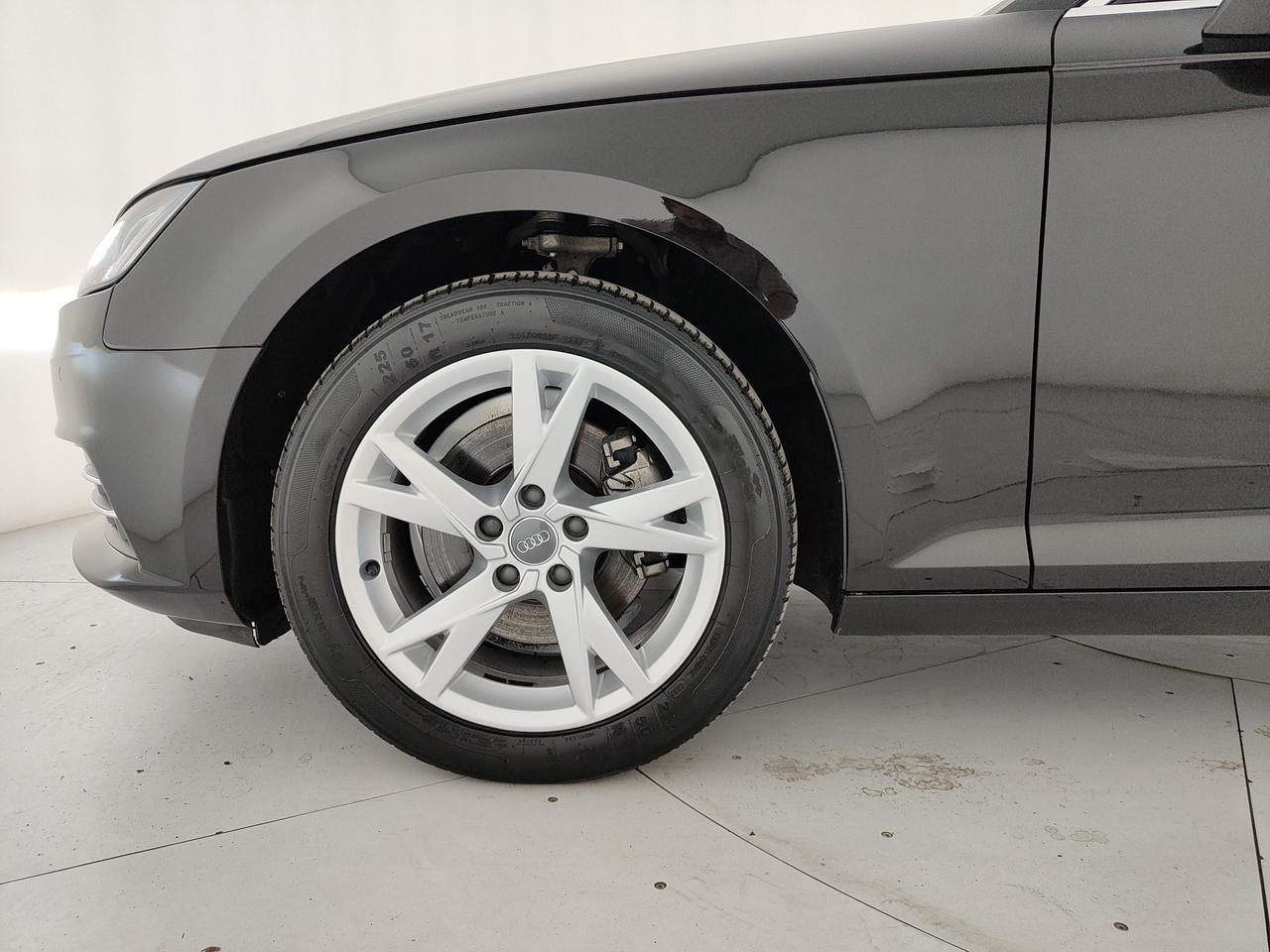 AUDI A4 Avant 35 2.0 tdi Business 150cv s-tronic my16