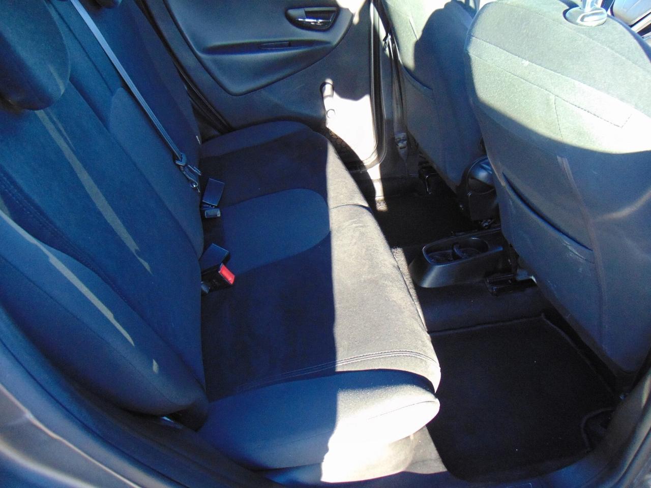 lancia ypsilon 1.3 mjt