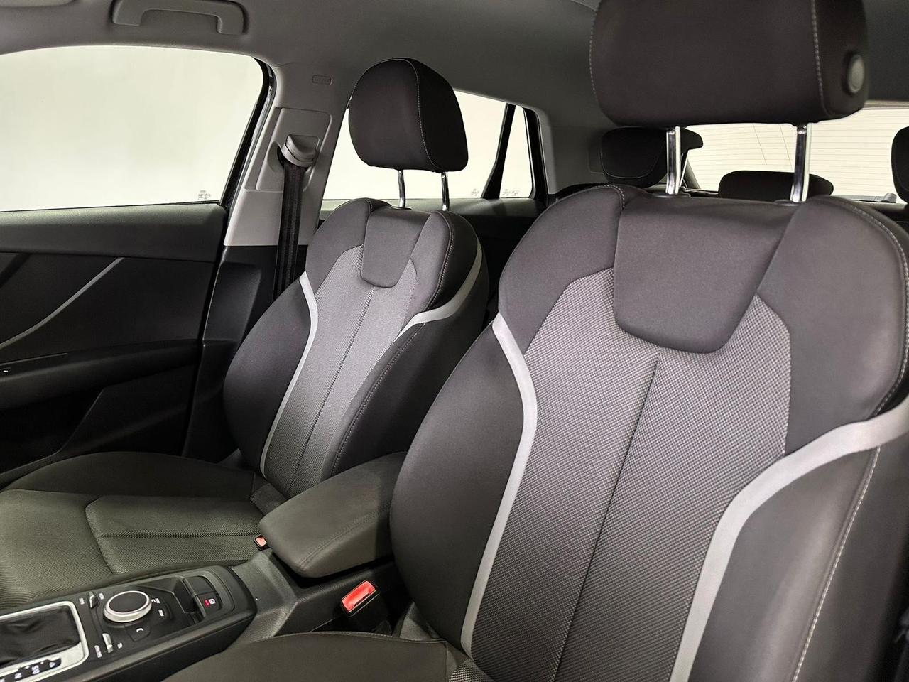 Audi Q2 35 TFSI S tronic Business-LED-NAVI-GARANTITA-2019