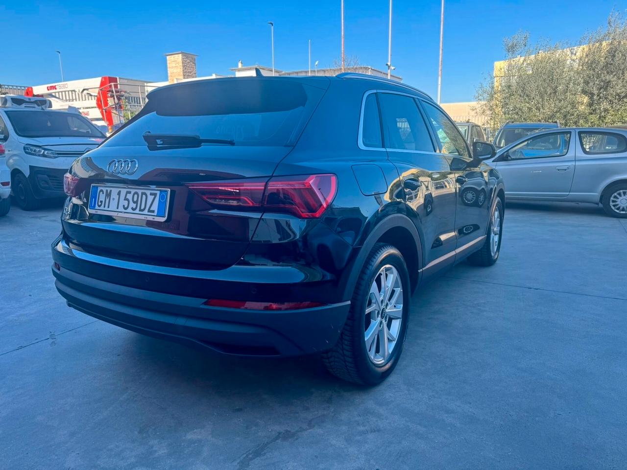 Audi Q3 2.0 TDI S tronic 150 cv