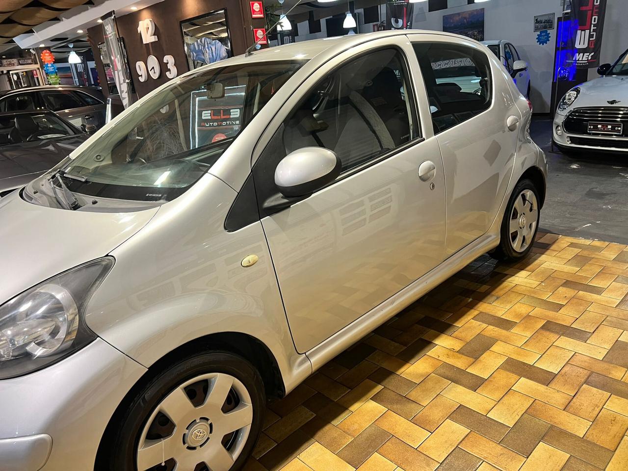 Toyota Aygo 1.0 5 porte