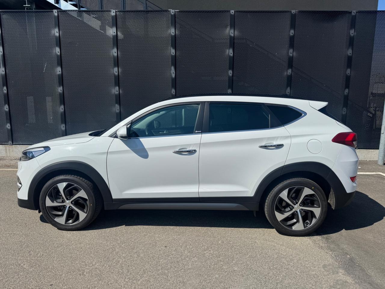 HYUNDAI TUCSON 1.7 XPOSSIBLE 52.000 KM FULL FULL