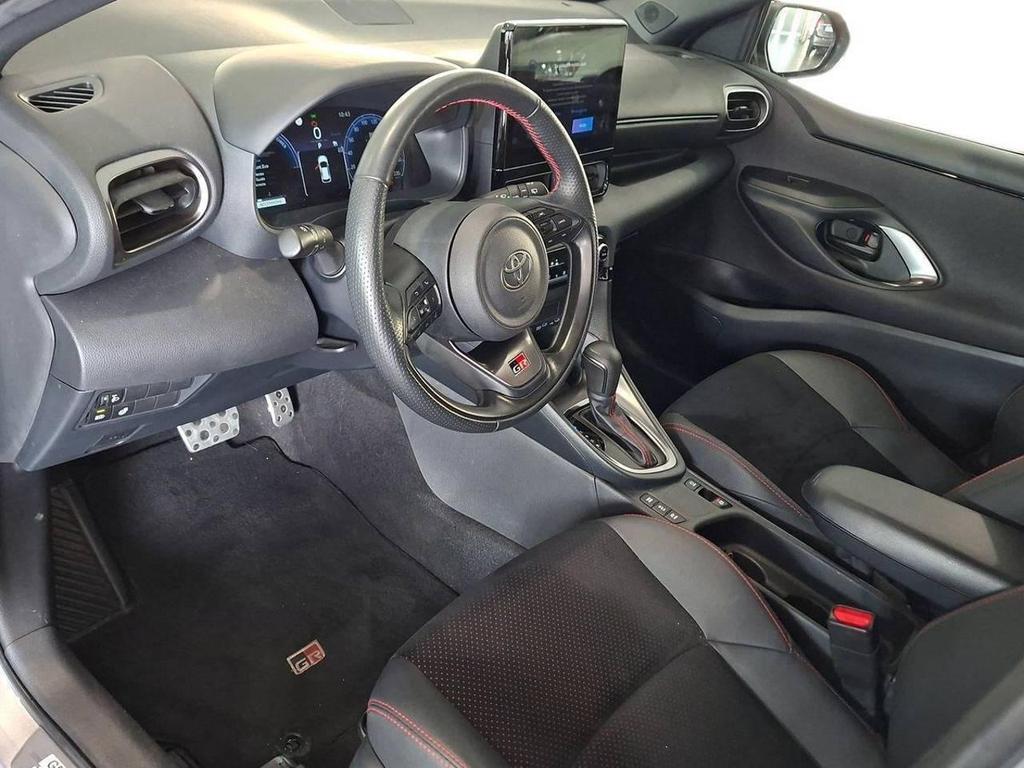 Toyota Yaris 1.5 Hybrid 130 GR Sport E-CVT