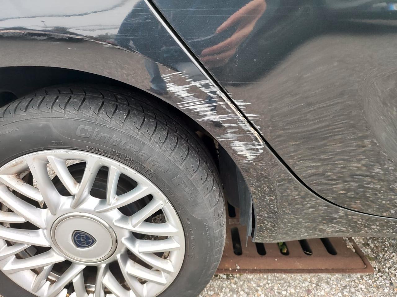 Lancia Ypsilon 1.2 69 CV 5 porte Platinum