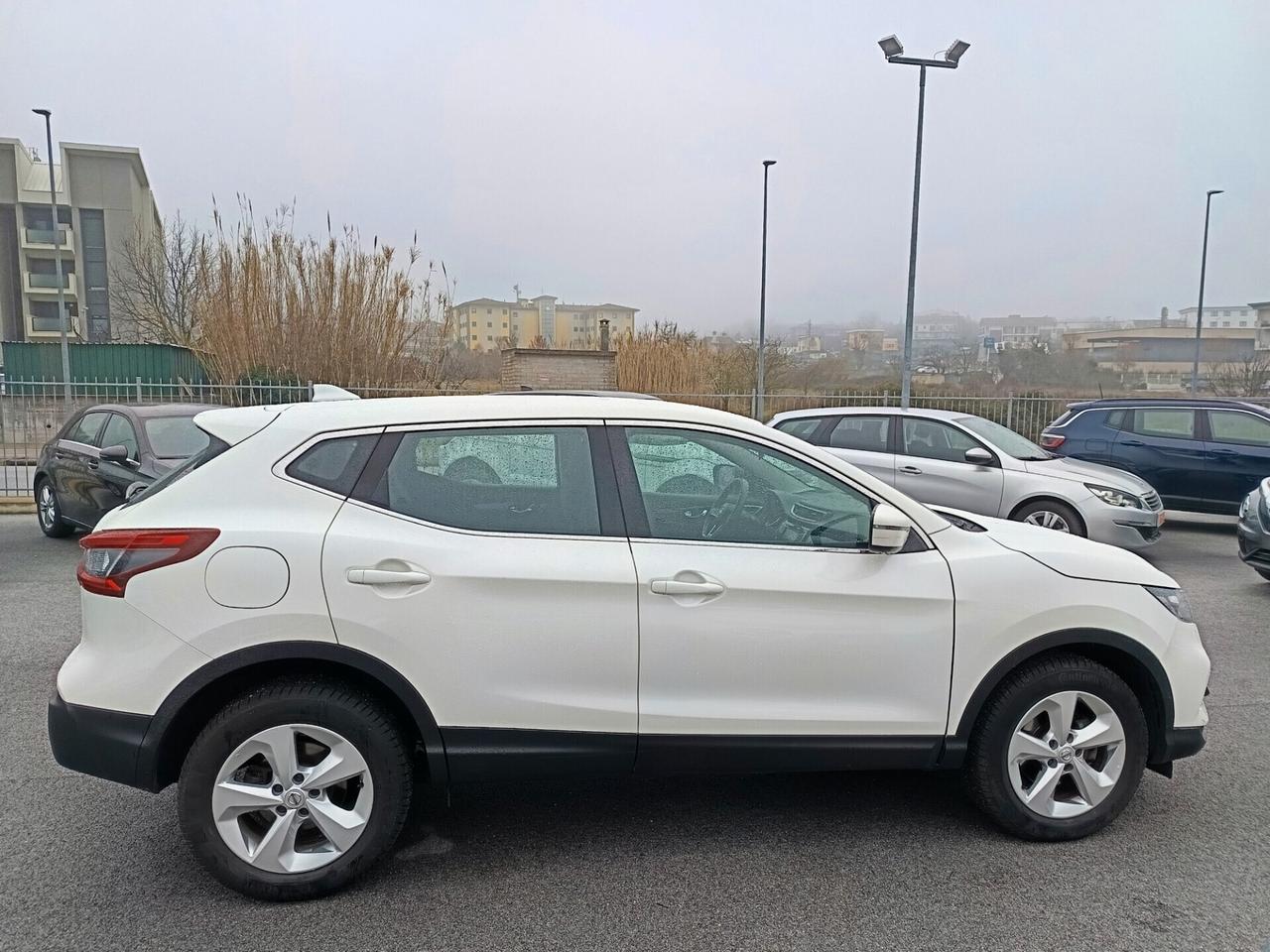 Nissan Qashqai 1.5 dCi Business 115cv dct
