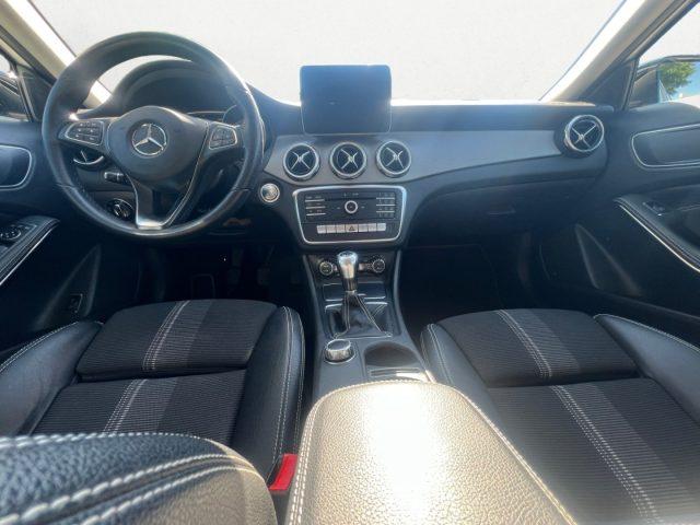 MERCEDES-BENZ GLA 200 Sport
