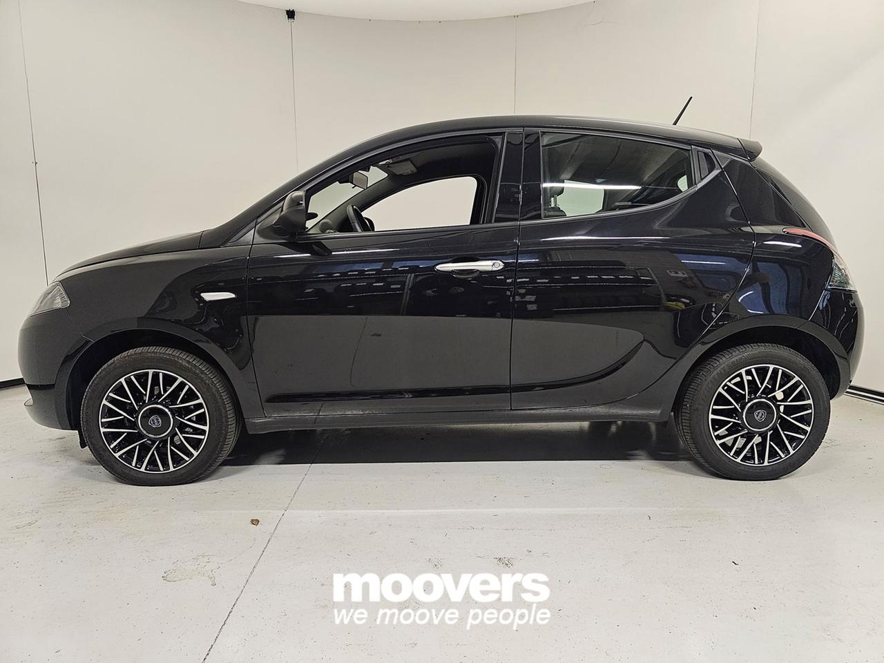 Ypsilon 3ª serie LANCIA Ypsilon 1.0 FireFly 5 porte S&S Hybrid Silver