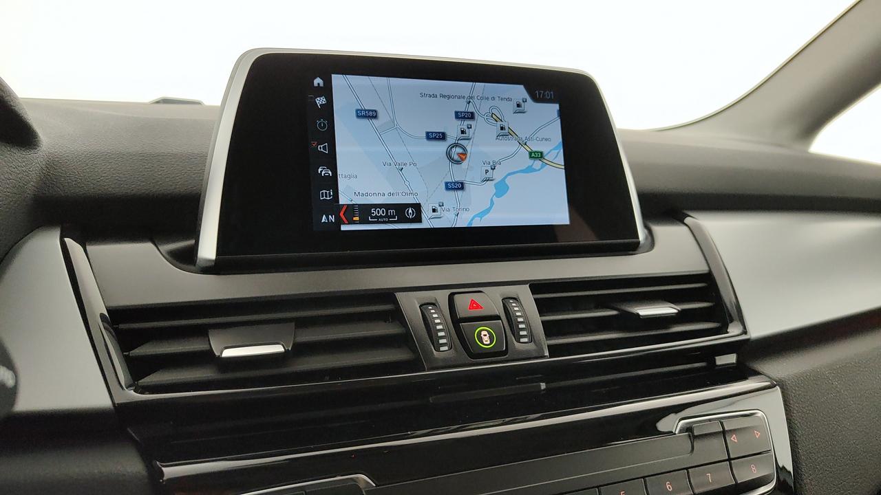 BMW 218i Active Tourer Advantag