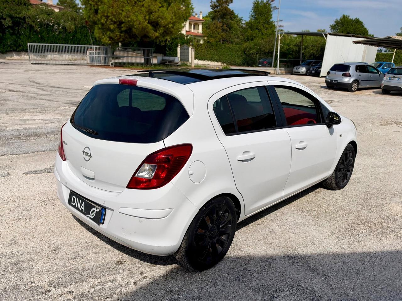 Opel Corsa 1.2 Benzina NEOPATENTATI UNIPROPRIETÀ