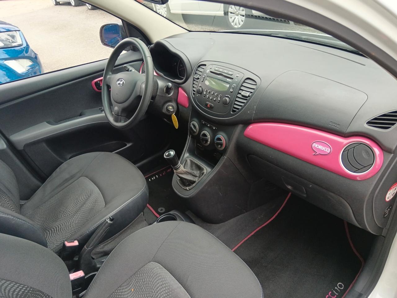 Hyundai i10 1.1 12V FIORUCCI RETROCAMERA