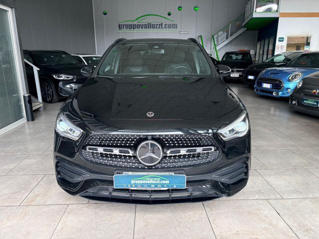 MERCEDES-BENZ GLA 180 d Premium AMG Night Pack AMBIENT * NEOPATENTATI *