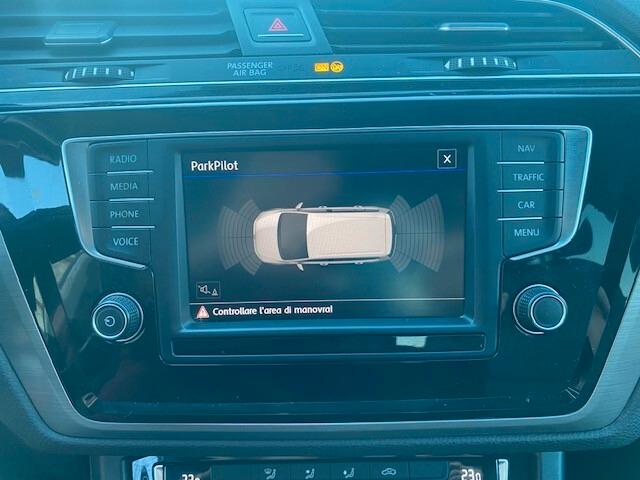 VOLKSWAGEN TOURAN 1.6 TDI 115 CV SCR DSG BUSINESS - 12 MESI GARANZIA EUROPEA