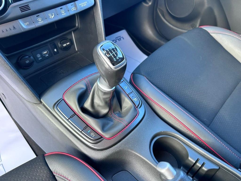 HYUNDAI Kona I 2017 - Kona 1.0 t-gdi Exellence 2wd 120cv