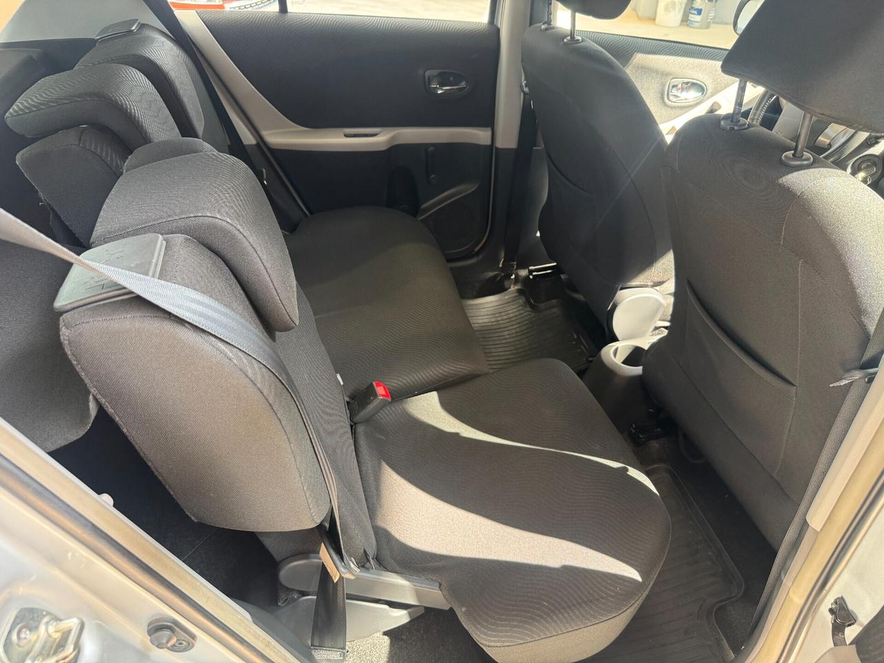 Daihatsu Charade 1.3 B You Five TOYOTA YARIS